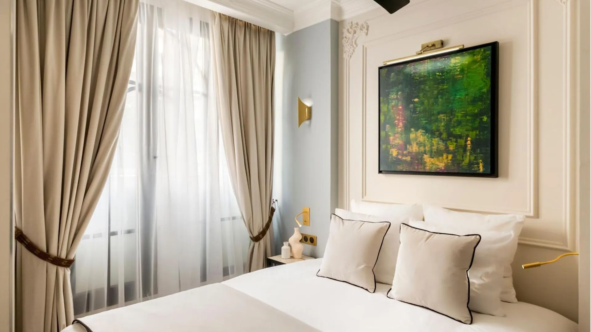 Merveil - Signature Suite -Tour Eiffel-Grenelle II Paris