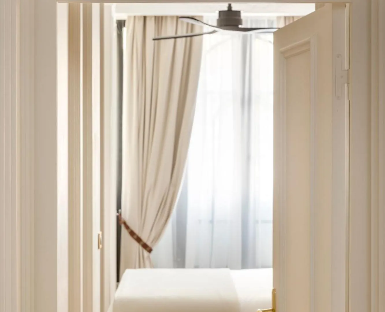 Merveil - Signature Suite -Tour Eiffel-Grenelle II Paris