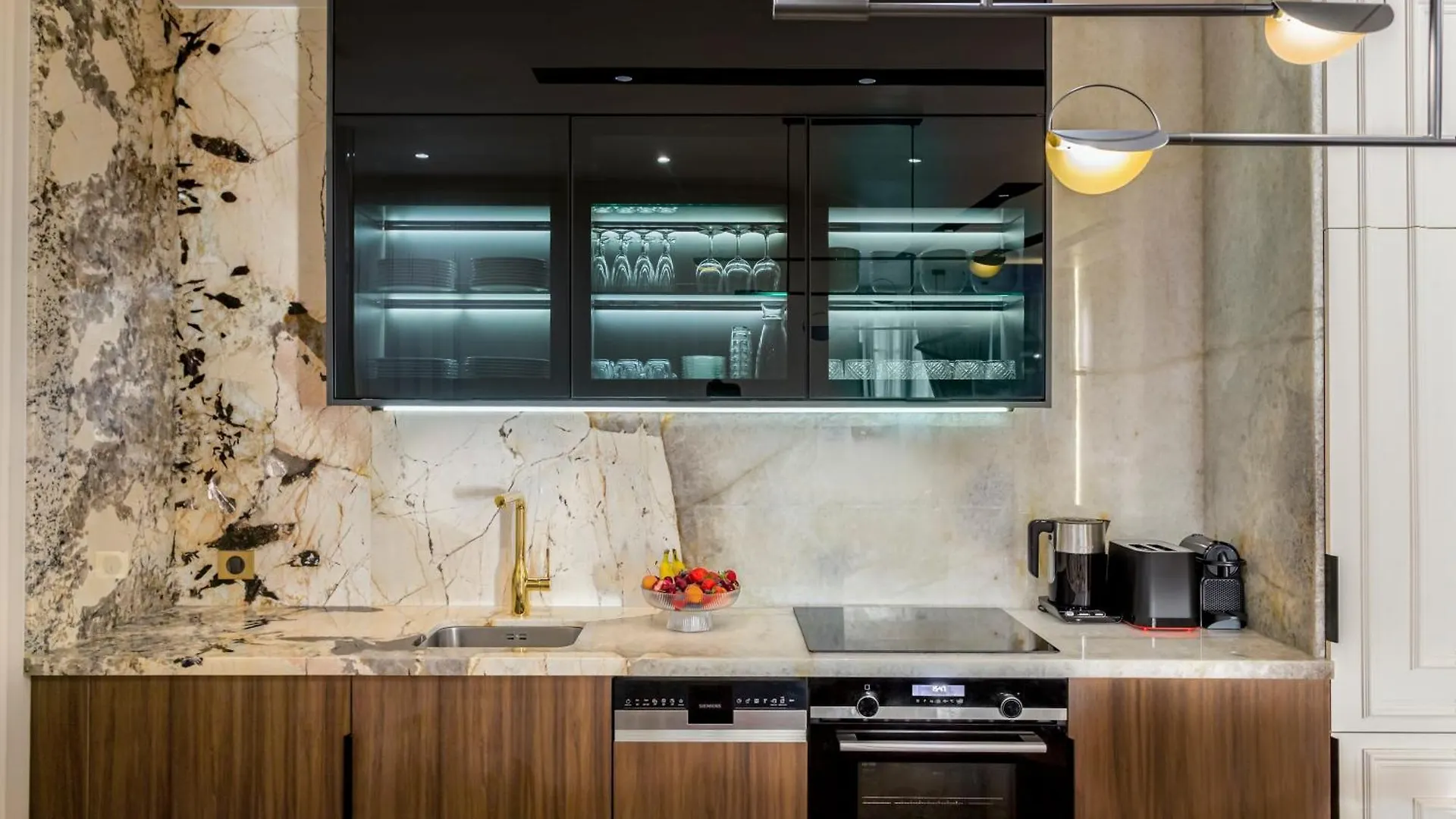 Apartment Merveil - Signature Suite -Tour Eiffel-Grenelle II Paris France